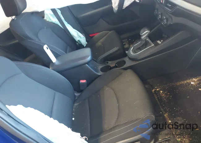 3KPF24AD9ME382720: 42716651