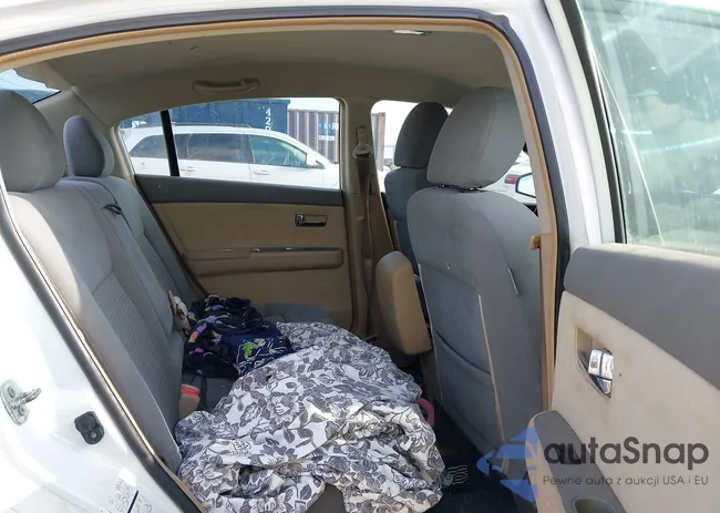 3N1AB61E87L634135: 42715940