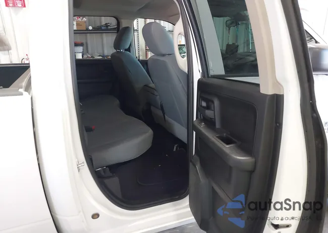 1C6RR6FG4JS325543: 42715947