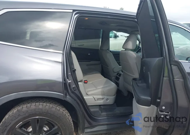 5FNYF6H8XJB027384: 42716135