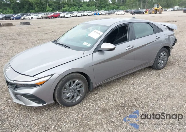 KMHLM4DG9RU689070: 42717298