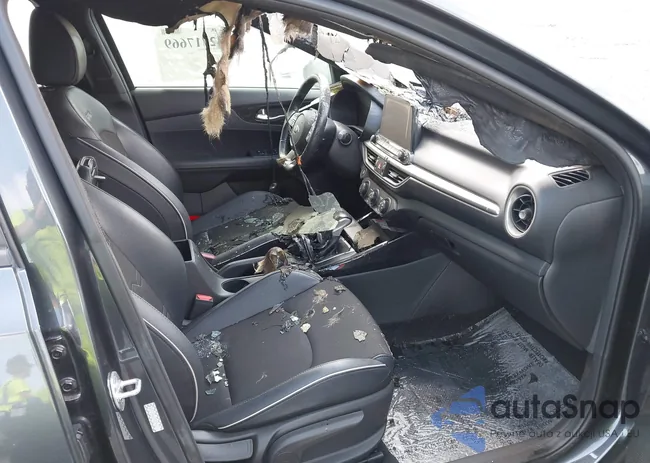 3KPF34AD0ME279537: 42717669