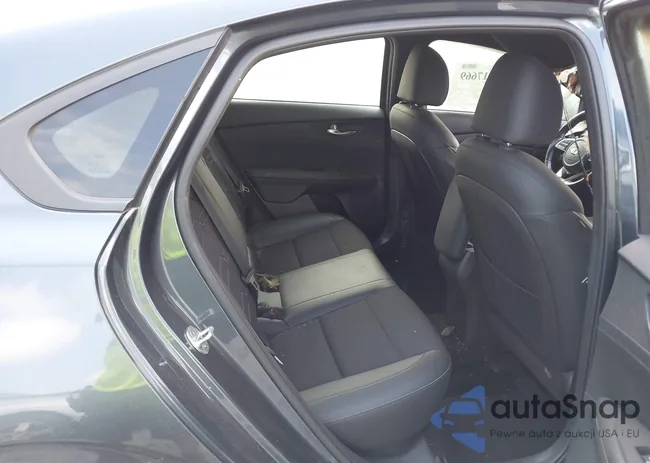 3KPF34AD0ME279537: 42717669