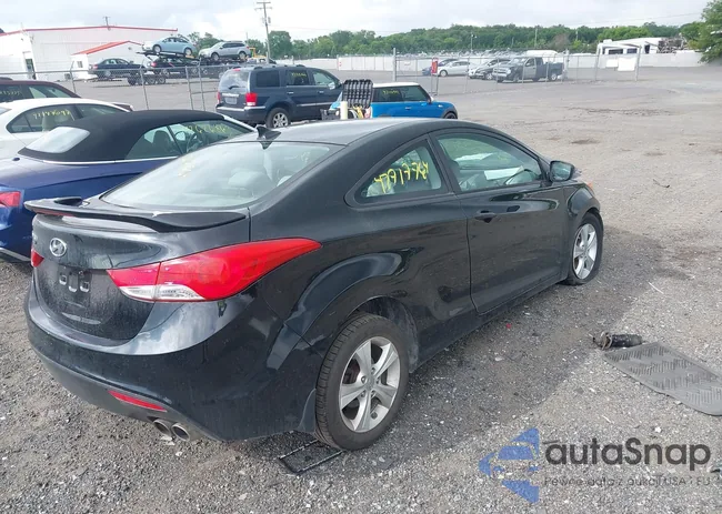 KMHDH6AE6DU014003: 42717764