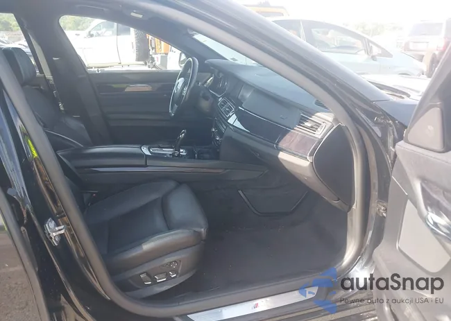 WBAKB8C54ACY64006: 42717054