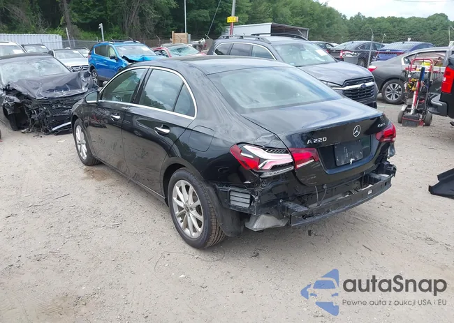 WDD3G4FB3KW002274: 42717068