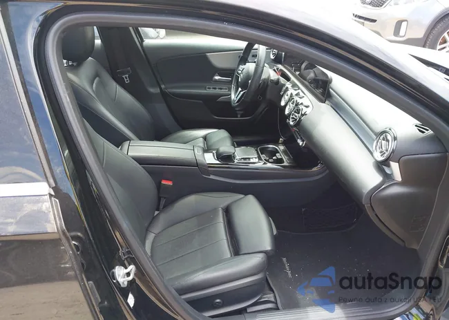 WDD3G4FB3KW002274: 42717068