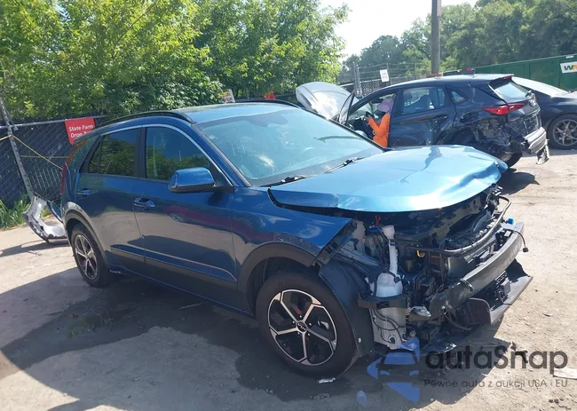 KNDCS3LF5P5097086: 42717091