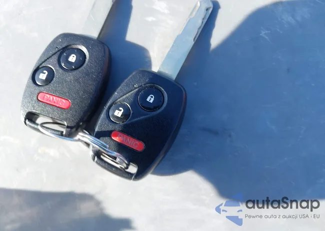 JHMGE8H51DC031758: 42717158