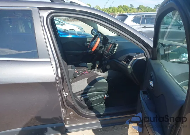 1C4PJMCB6EW137769: 42718232