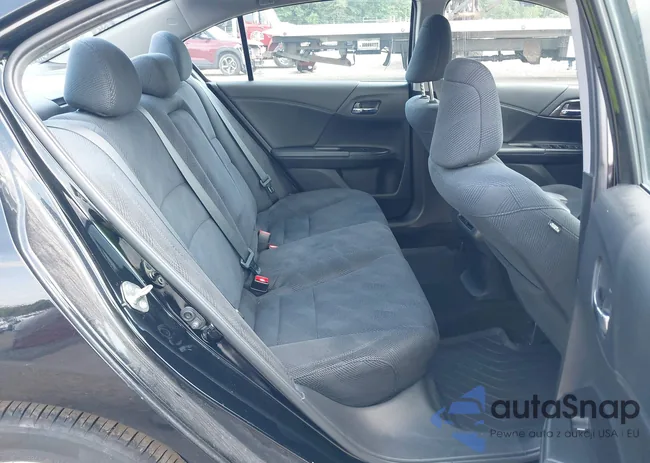 1HGCR2F7XGA225504: 42718235