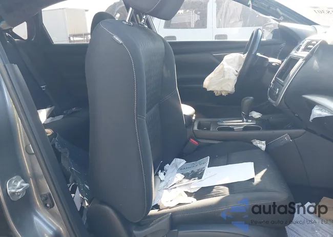 1N4AL3APXJC269136: 42718301