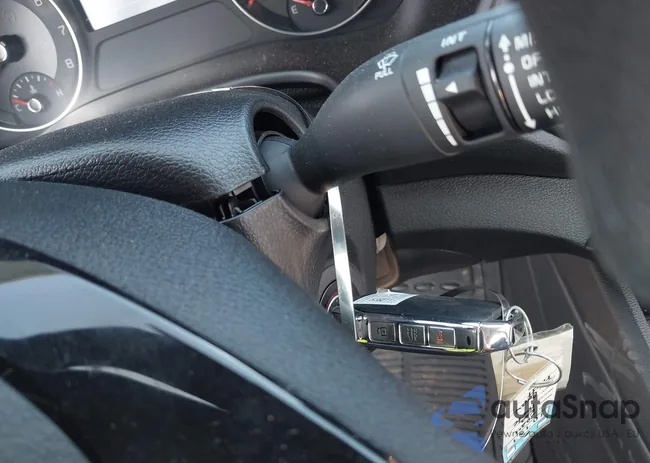 3KPF24AD7RE839712: 42718311