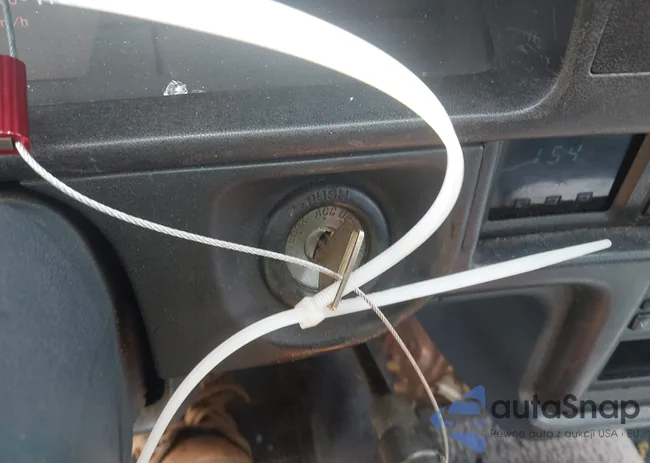 JT4RN01P7M7047320: 42718352