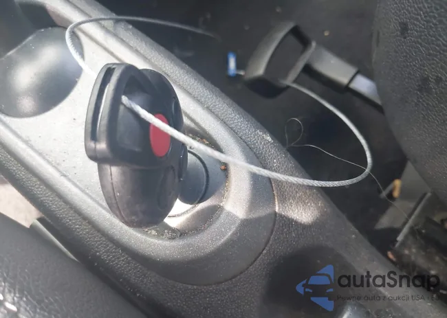 WMEEJ3BA7FK798215: 42717823