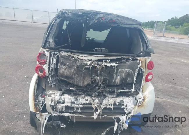 WMEEJ3BA7FK798215: 42717823