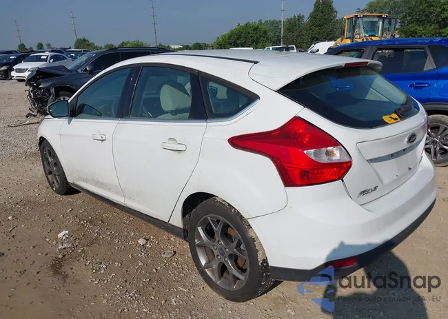 1FAHP3M27CL404563: 42717851