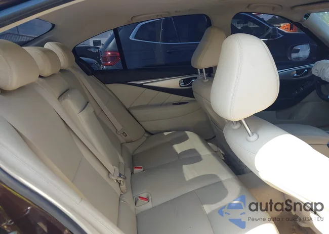 JN1EV7AR8KM593957: 42717875