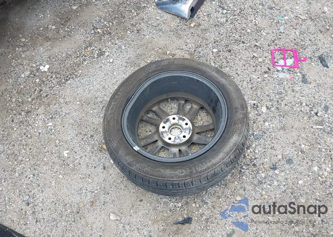 3KPF24AD2RE709904: 42719418