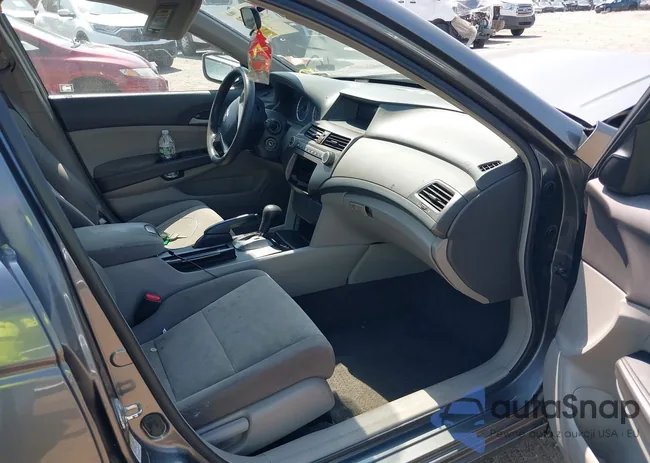 1HGCP26309A193569: 42719450