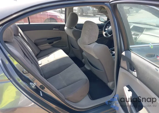 1HGCP26309A193569: 42719450