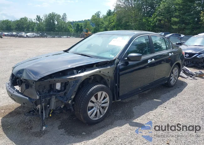 1HGCP3F8XCA034776: 42719489