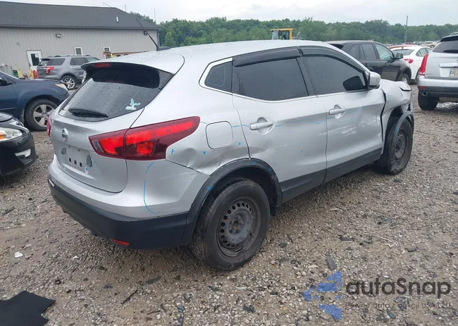 JN1BJ1CP4JW157052: 42718790