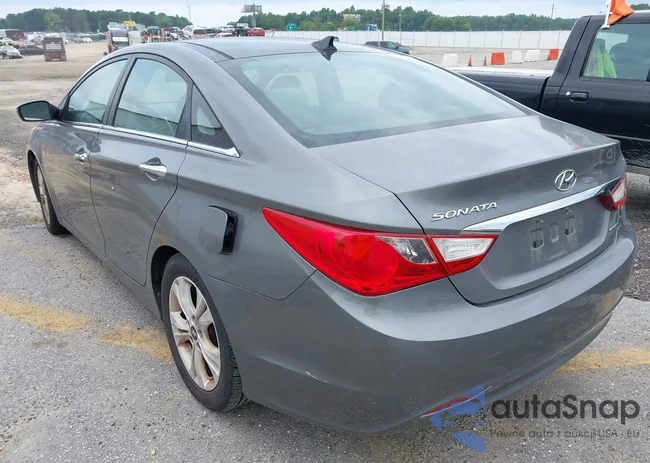 5NPEC4ACXDH598233: 42718796