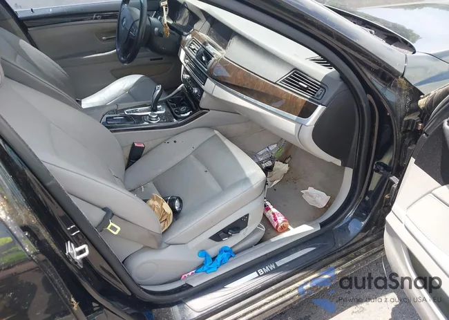 WBAFR9C59BC599491: 42720176