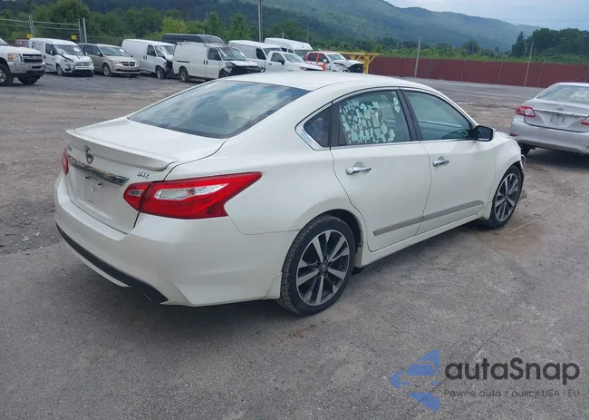 1N4AL3APXGC290965: 42720367