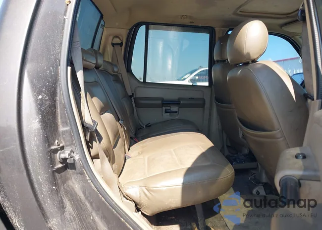 1FMDU77K15UB45307: 42720437