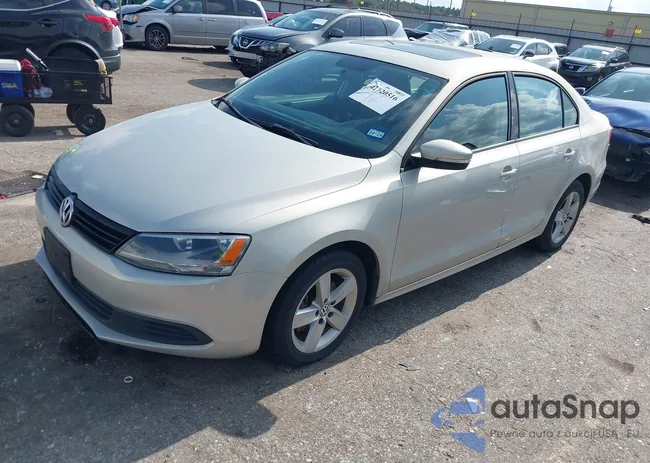 3VWLL7AJ2BM091466: 42720516