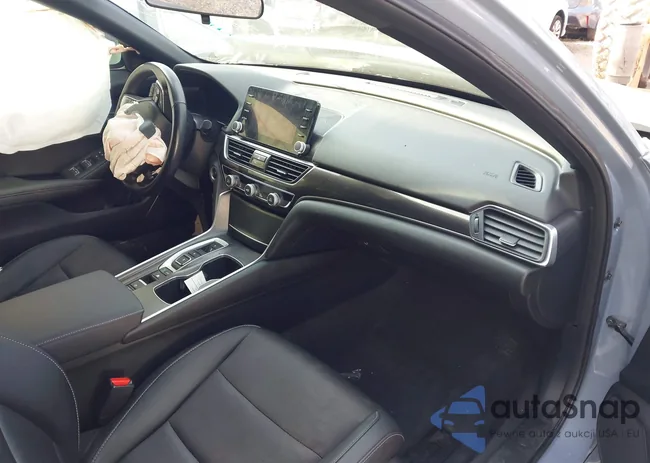 1HGCV3F28NA042055: 42721652