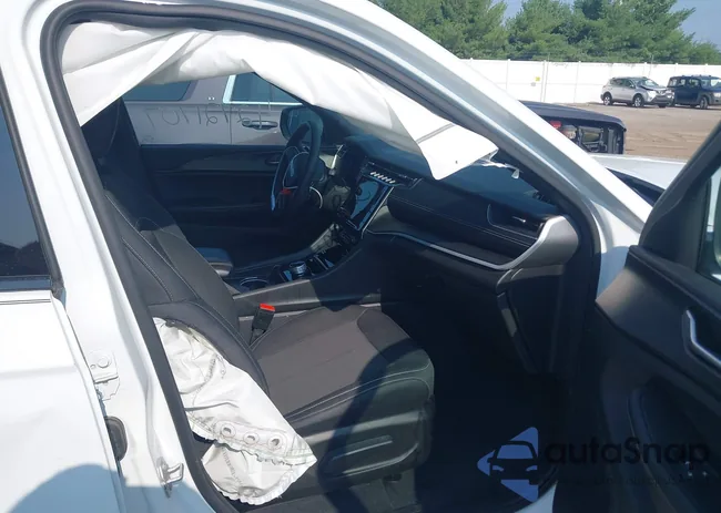 1C4RJKAG1R8532822: 42721707