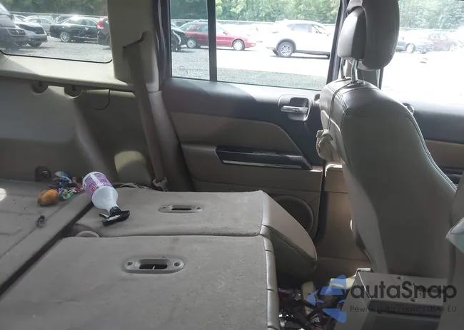 1C4NJRCB7DD205110: 42721767