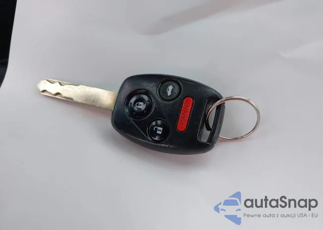 2HGFB2F51DH528023: 42720947