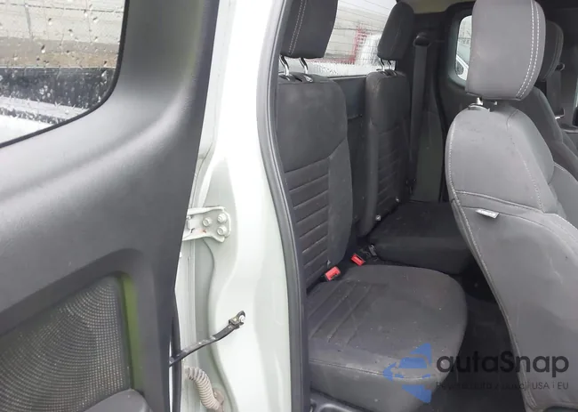 1FTER1EH8MLD56216: 42721074