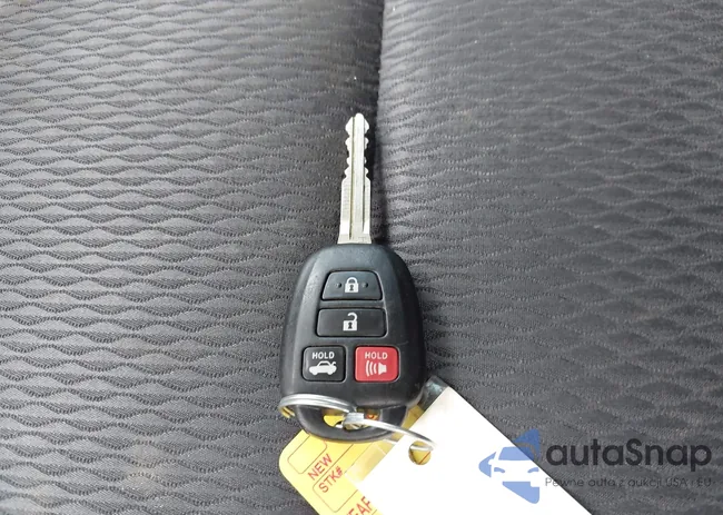 2T1BURHE9JC008882: 42722182