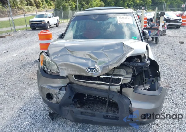 KNDJT2A25A7028991: 42722293