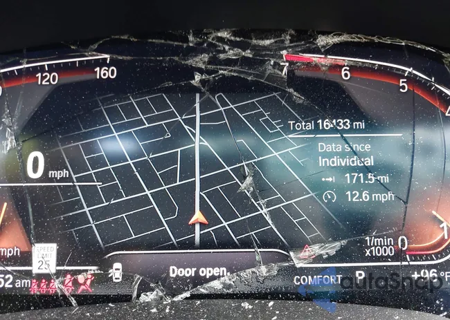 WBA63AV02NFM79412: 42722398