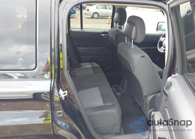 1C4NJRFB1ED616001: 42722459