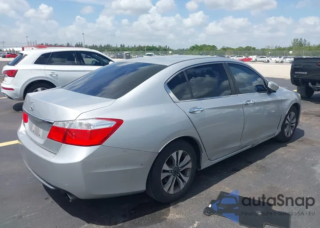 1HGCR2F3XDA083342: 42722605