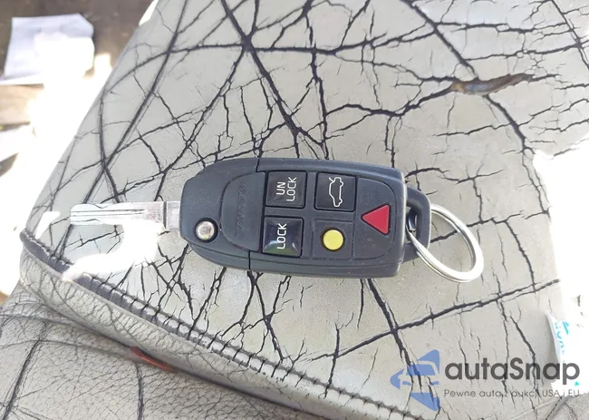 YV4CZ982871348398: 42721838