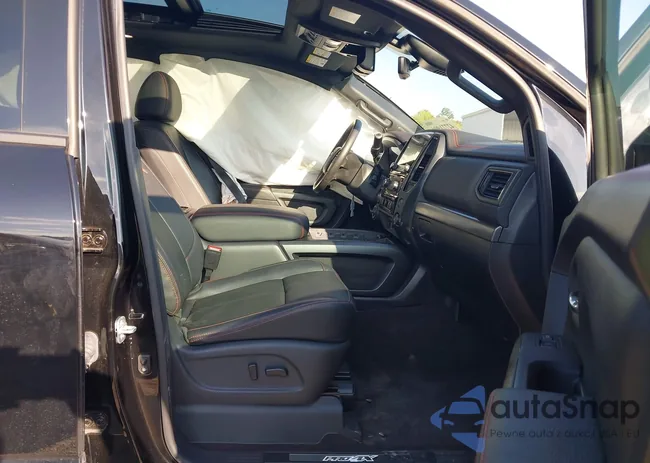 1N6AA1ED8RN102081: 42721996