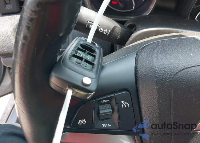 1G11E5SL4EF122061: 42722165