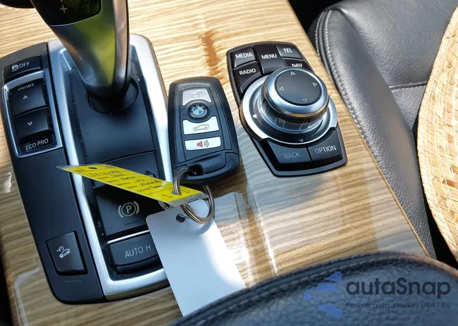 5UXWX9C52E0D30202: 42722173