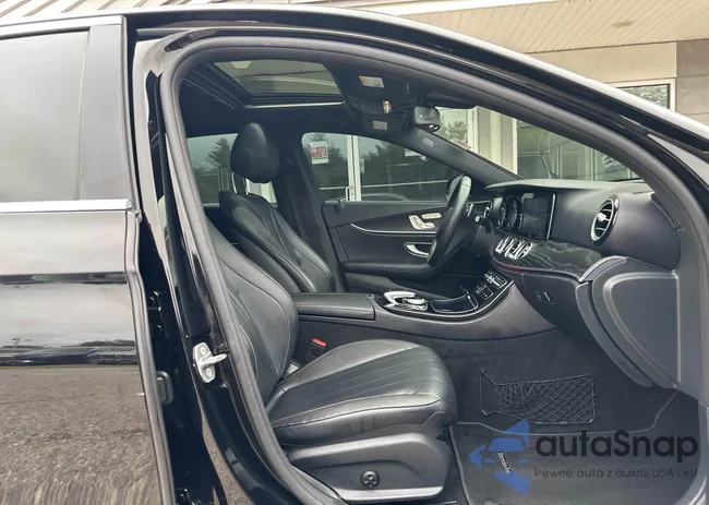 WDDZF4JB0HA036490: 42723270