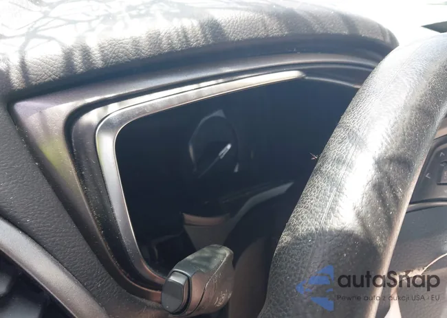 3FA6P0LUXLR106423: 42723329