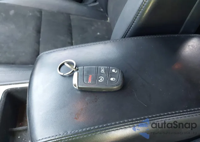 1C4RJEAG0KC792326: 42723345