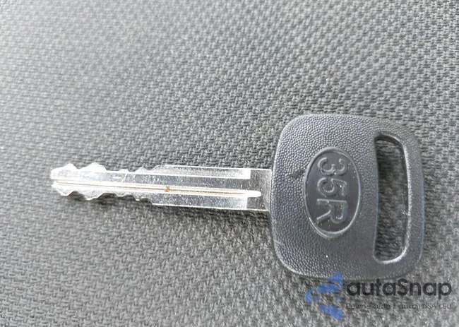 2T1BR32EX7C766035: 42723396